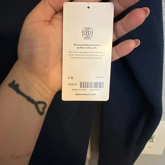 🏷️ NWT Athleta Navy Wrap Sweater🏷️ - Picture 2 of 4